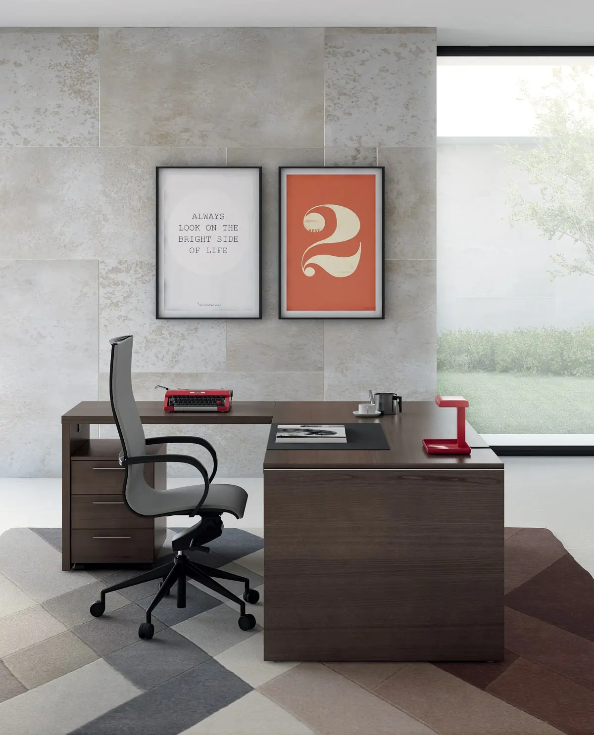 DEKKO Interiors | Αισθητική & Εργονομία στα Έπιπλα Γραφείου Asset – γραφείο με μεταλλική κατασκευή Η χαρακτηριστική σχεδίαση του γραφείου Asset Executive Office με μεταλλική κατασκευή ενισχύει την απλότητα των τετράγωνων σχημάτων και των ευθειών γραμμών. Ένα γραφείο που παραμένει τονισμένο με την πάροδο του χρόνου χάρη στα αυστηρά σχήματα και τον δυνατό σχεδιασμό του. Η σημαντική επιφάνεια εργασίας μελαμίνης, με πάχος 38 mm, στηρίζεται από τετράγωνα ατσάλινα πόδια, L. 80 mm, που υπογραμμίζουν τη στιβαρότητα και τη στιβαρότητα της κατασκευής. Τα πόδια ενώνονται, δύο προς δύο, με μια ορθογώνια εγκάρσια ράβδο (Π. 80 mm Υ. 30 mm) και είναι εξοπλισμένα με ένα ατσάλινο ένθετο εφοδιασμένο με πόδι ισοπέδωσης. Δύο δοκοί κάτω από το δάπεδο, συγκολλημένες στις εγκάρσιες δοκούς του σκέλους, ολοκληρώνουν τη δομή, σταθεροποιώντας την επιφάνεια εργασίας. Ιδιαίτερη προσοχή έχει δοθεί στις λεπτομέρειες: ένα μεταλλικό περίβλημα σε σχήμα χάλυβα (πάχους 1,2 mm), έχει σχεδιαστεί για να κρύβει την εγκάρσια δοκό του ποδιού, ενώ ένα πλαίσιο αλουμινίου ακολουθεί το προφίλ τόσο της δομής όσο και της κορυφής, δίνοντας κομψότητα στο σύνολο. τραπέζι.